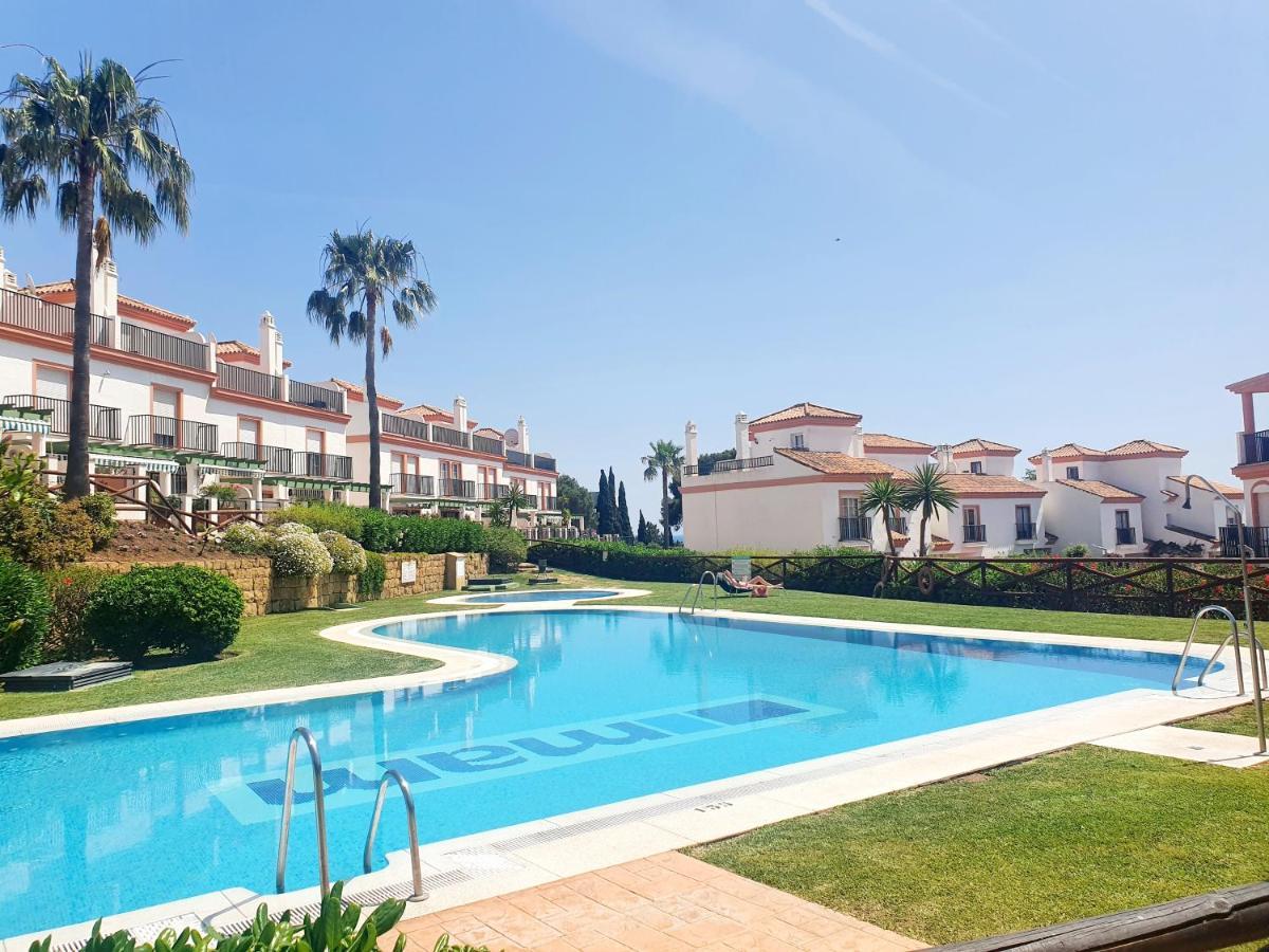 Lomas De Cabopino House Apartment Marbella Luaran gambar