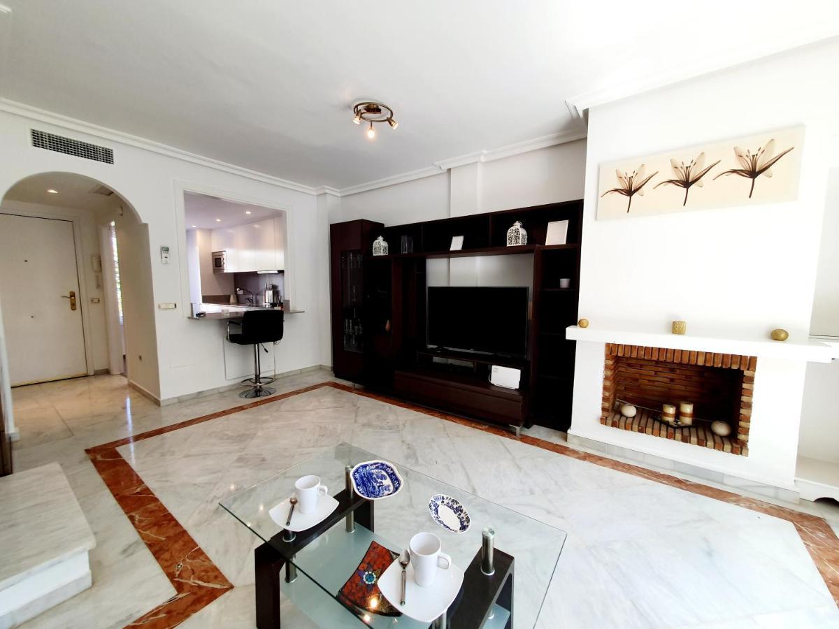 Lomas De Cabopino House Apartment Marbella Luaran gambar