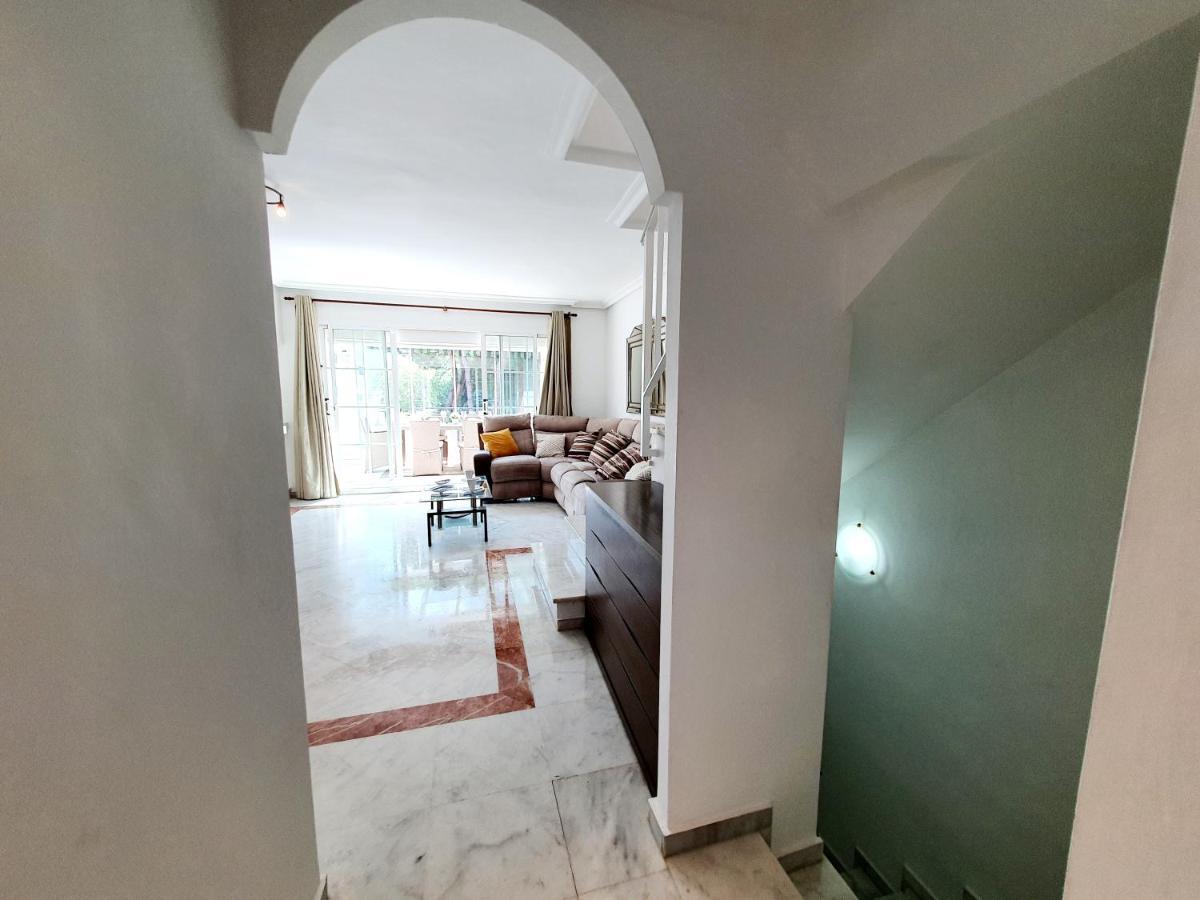 Lomas De Cabopino House Apartment Marbella Luaran gambar